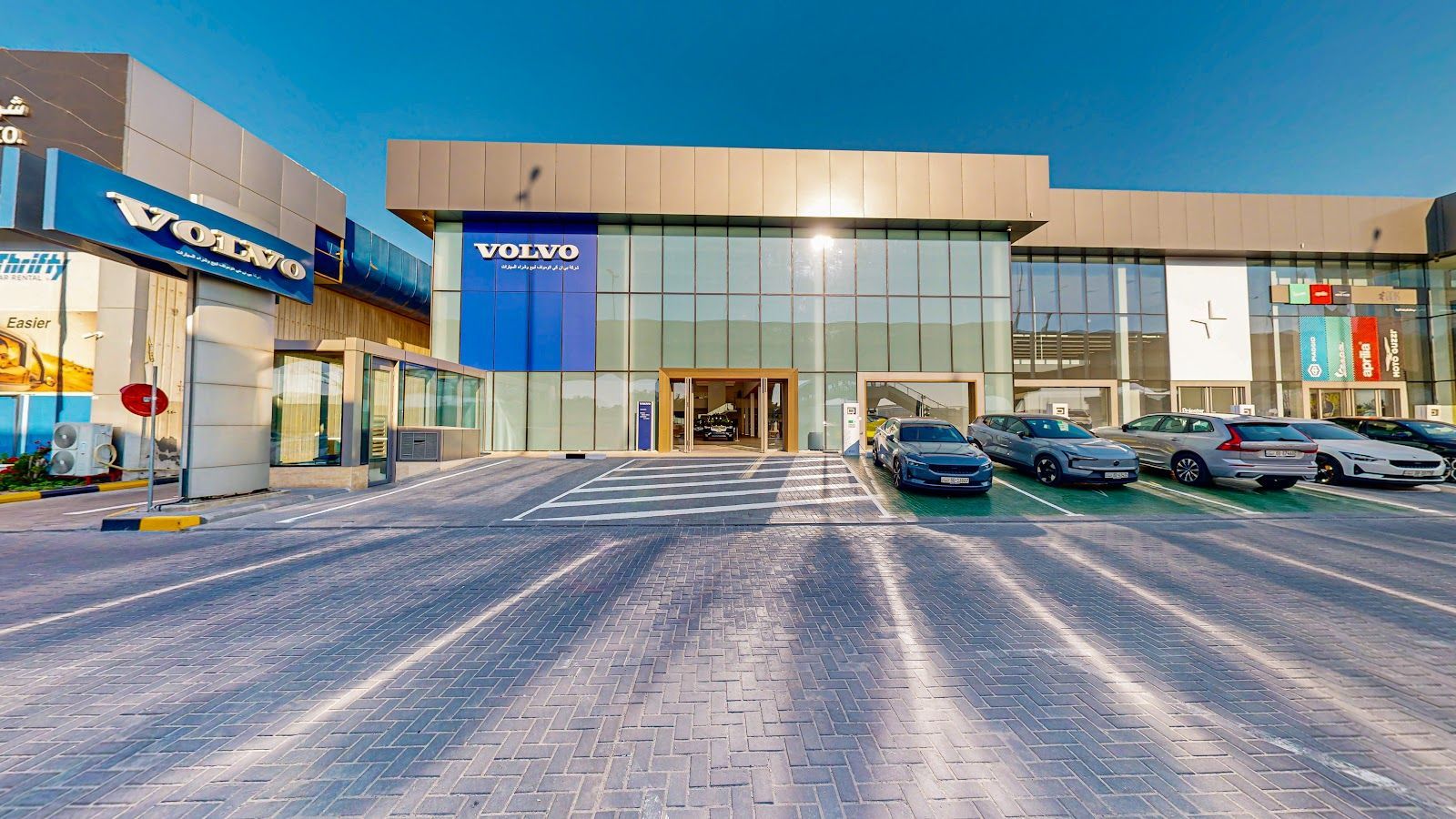 Volvo showroom — Motorcity in Sitra